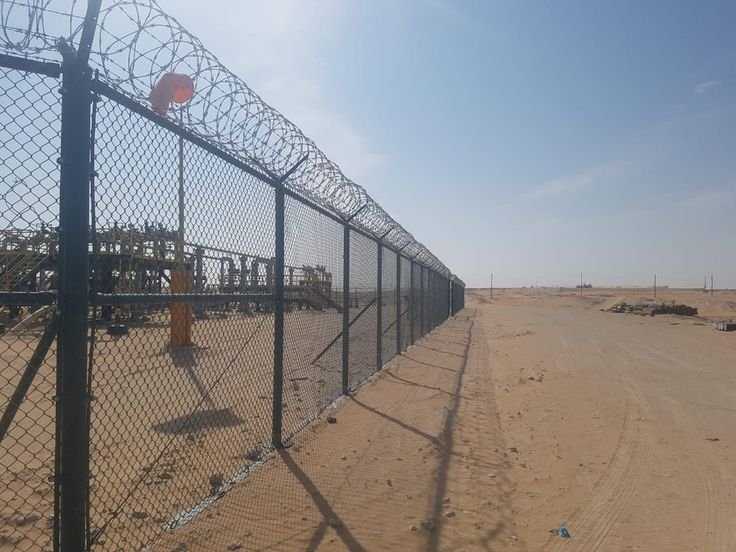 أعمدة تركيب شبوك حديد السلي